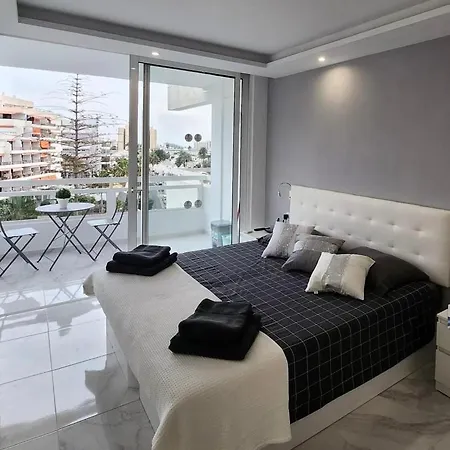 Las Americas Evening Escape With Air Conditioning! *