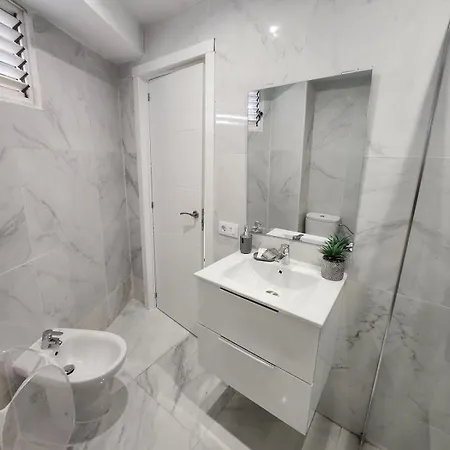 Americas Evening Escape *